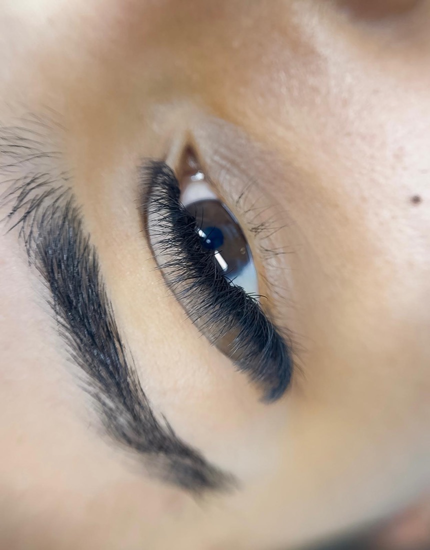 Glam Volume lashes
