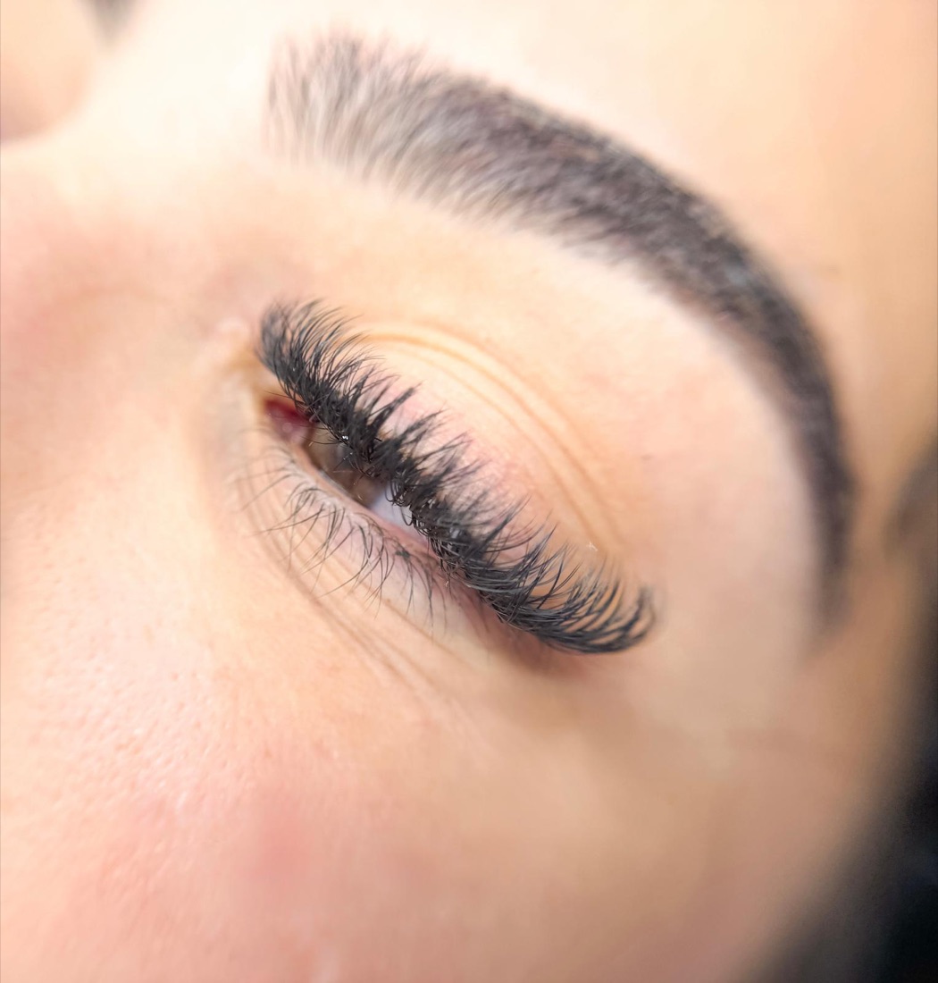 Hybrid lashes